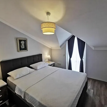 Apartment Center,4+1,terrace,sea-mountain View,2 Wc *
